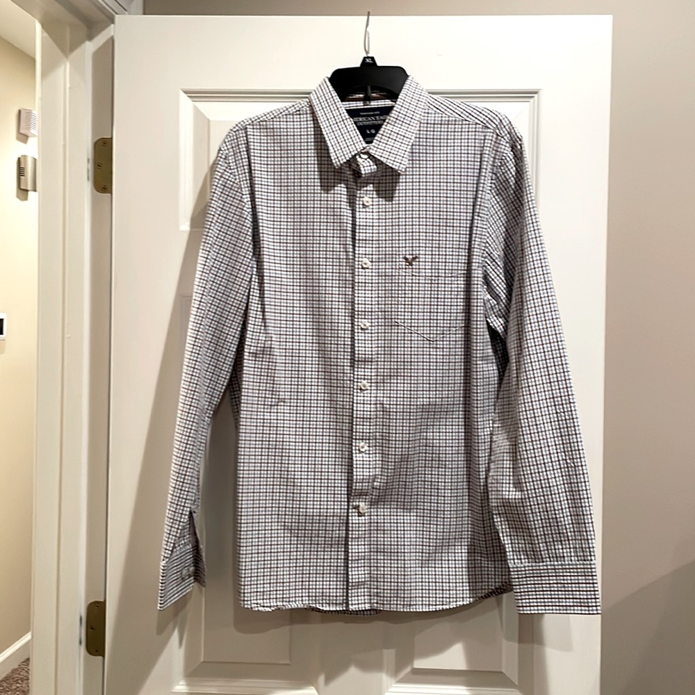 👕 Like New - Men’s - American Eagle Button Down Shirt 👌🏼